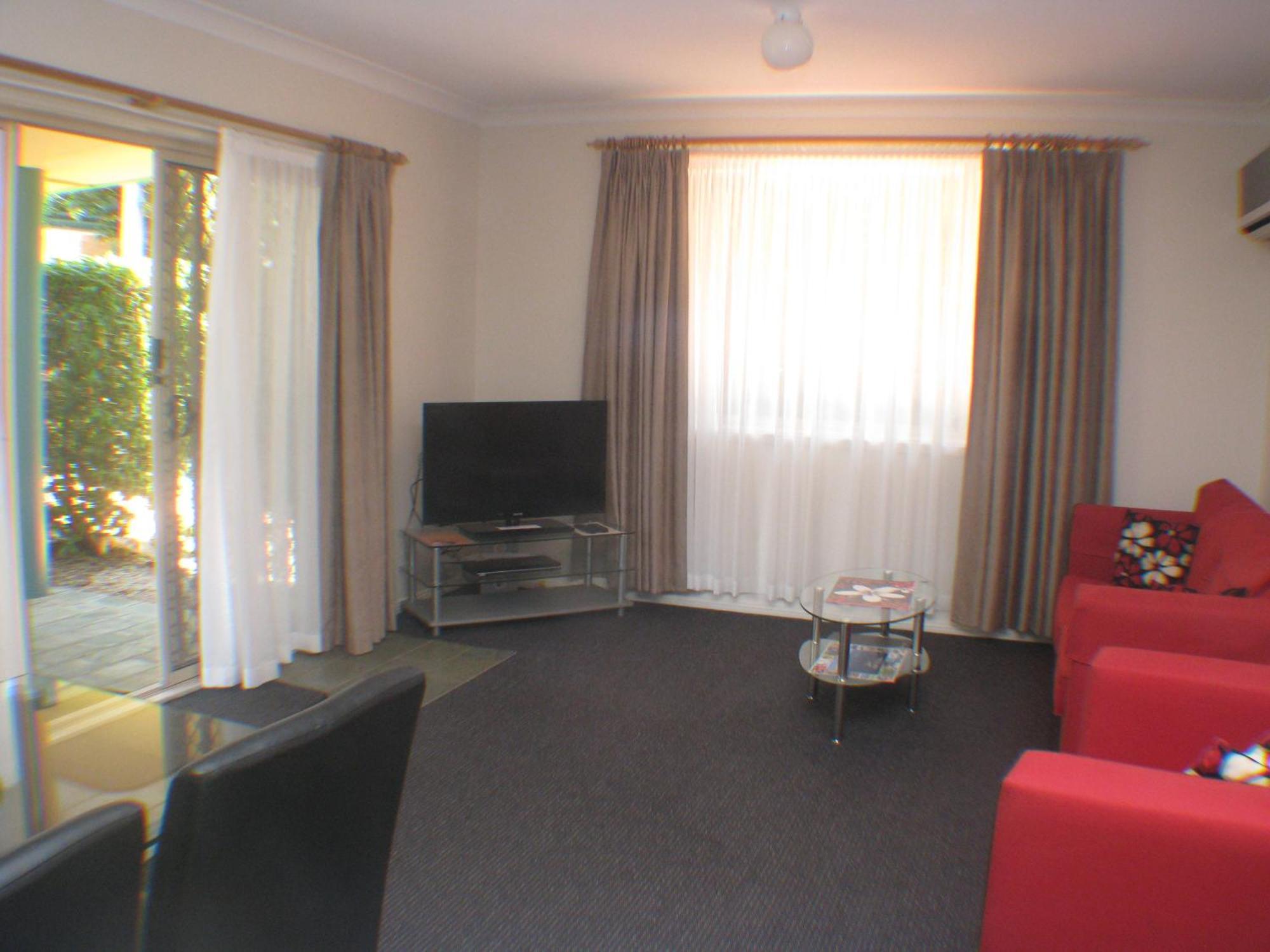 Beaches Serviced Apartments Nelson Bay Exterior photo